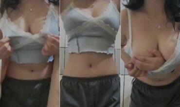 Laras-Copot-Seragam-Pramuka-Bugil-Memek-Mulus